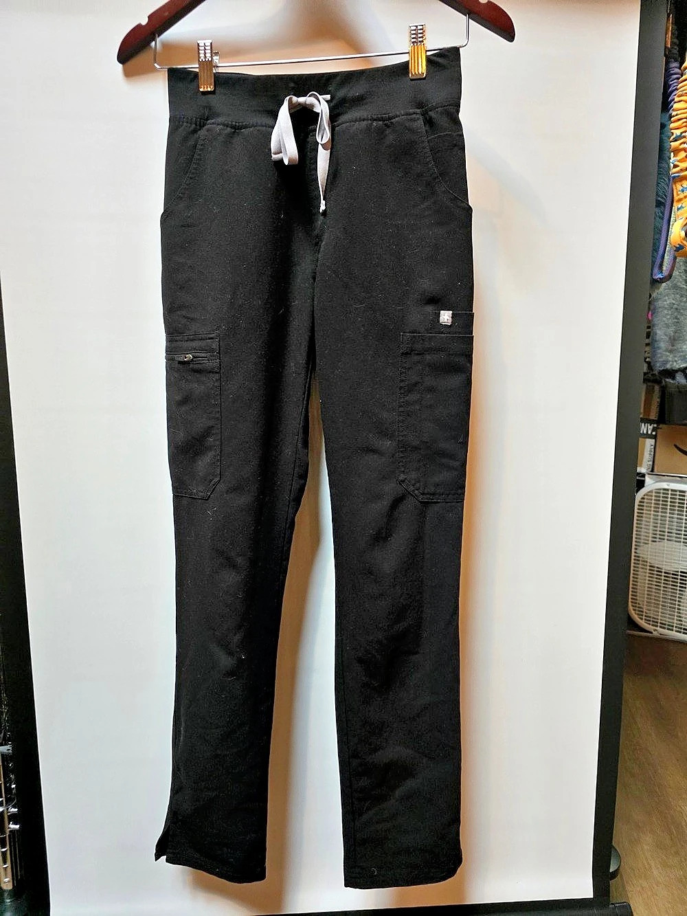 Excellent Condition FIGS Yola 2.0 Skinny Scrub Pants Black - XXS
